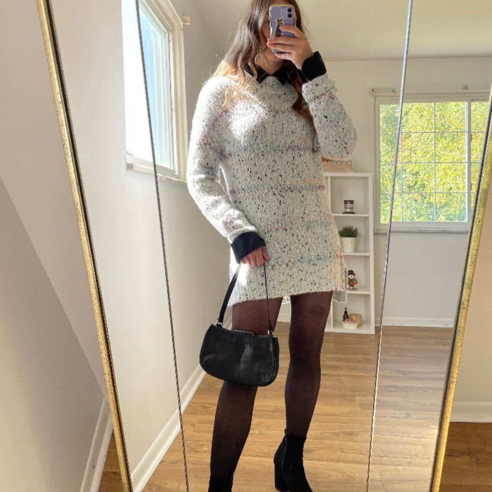 Vintage Cozy Sweater with Embroidery - MEDIUM